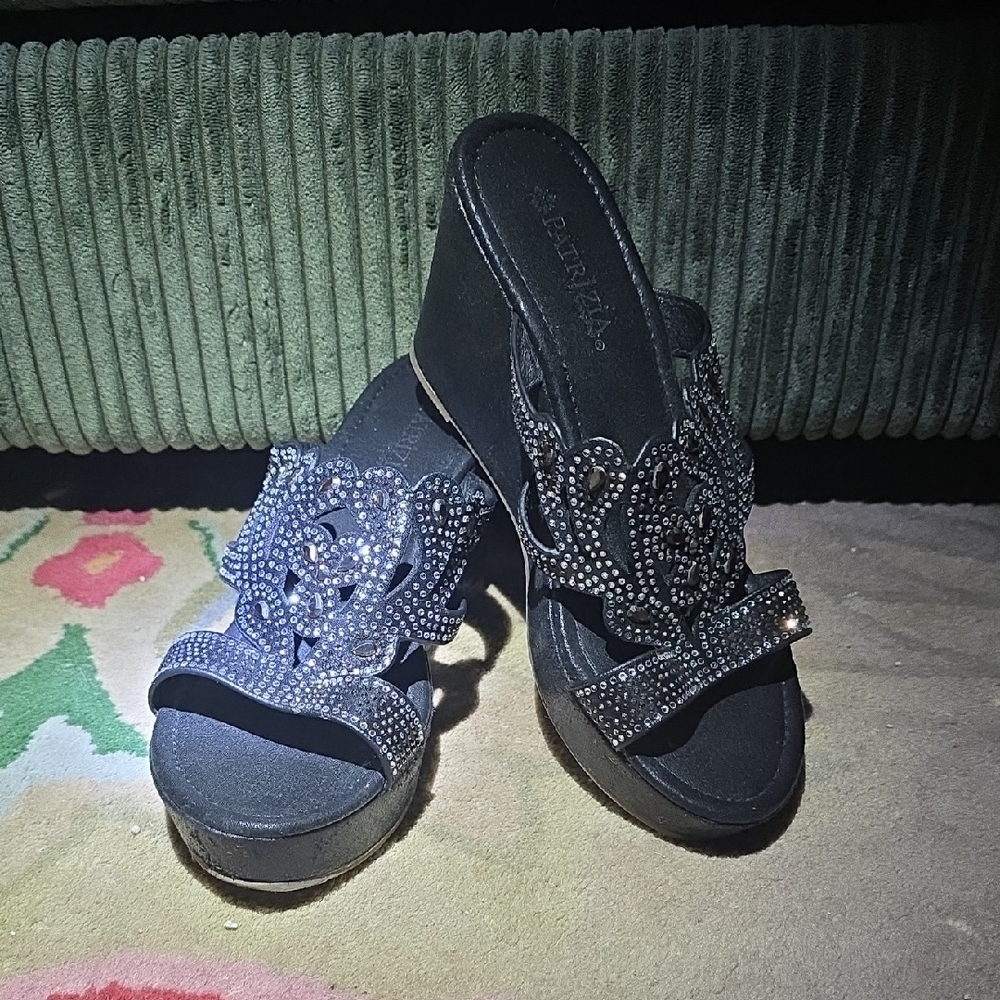 Sparkling Black Rhinestone Sandals - Picture 4 of 4